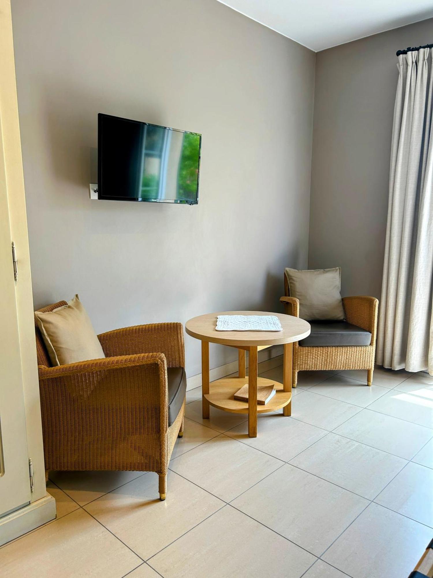 Suite Superieure Domaine Du Golf St Endreol, 1 A 2 Personnes La Motte  Exterior photo